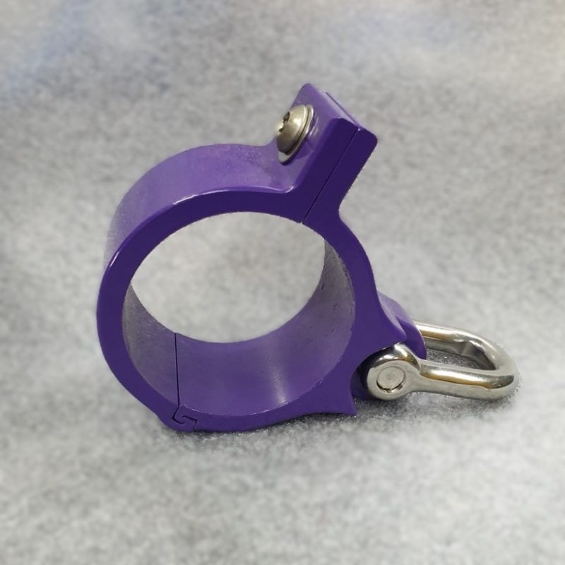 Megatoy Swing Clamp