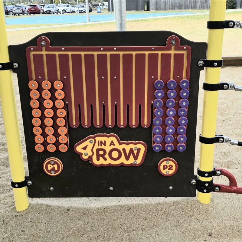 4 in a row panel